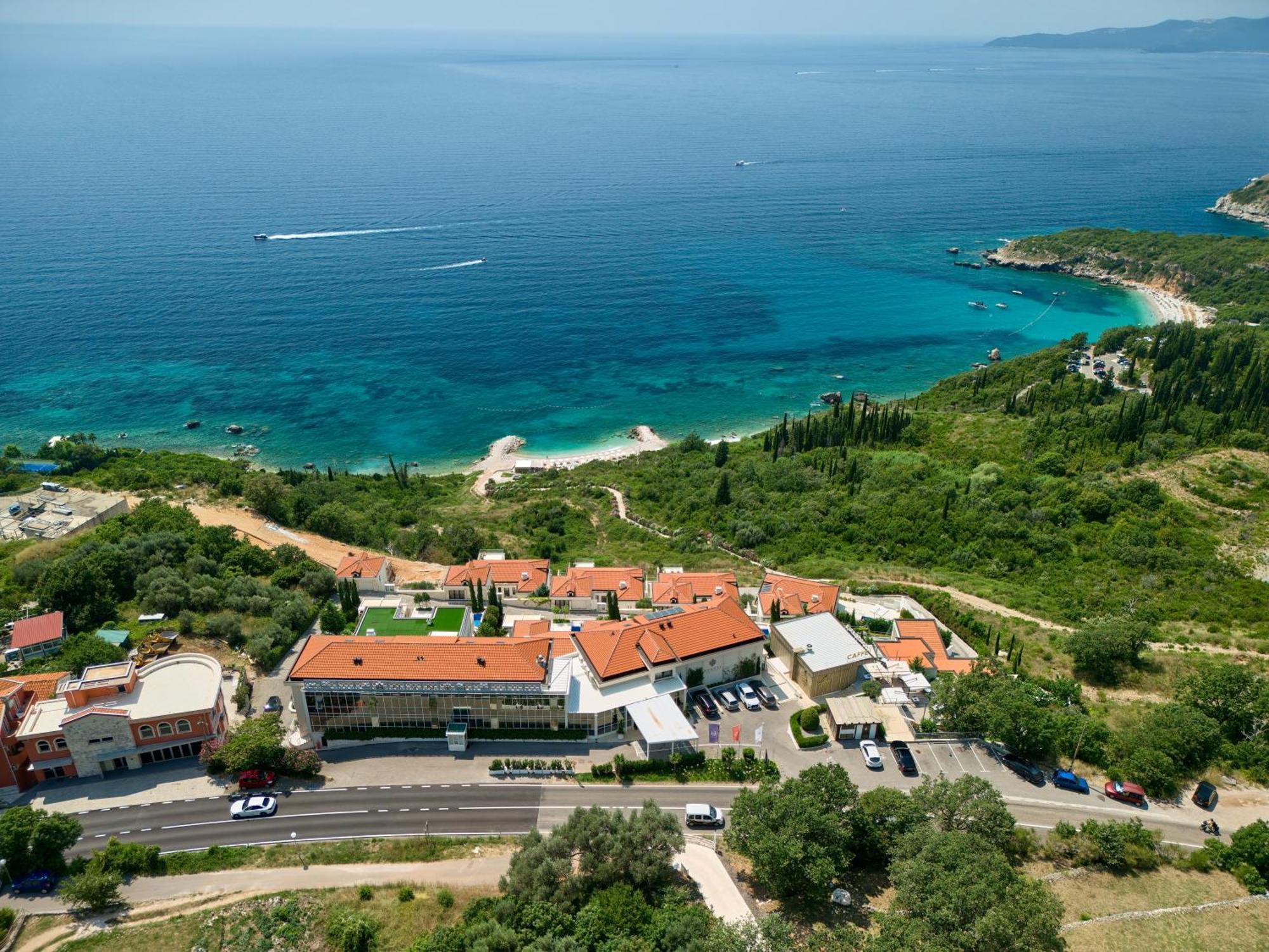 Ananti Resort, Residences & Beach Club - The Leading Hotels Of The World Sveti Stefan Exterior photo